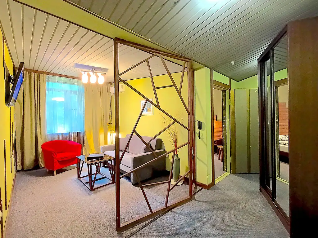 Апартаменты с кухней Мансарда 2-комн. загрузка — копия 2_2