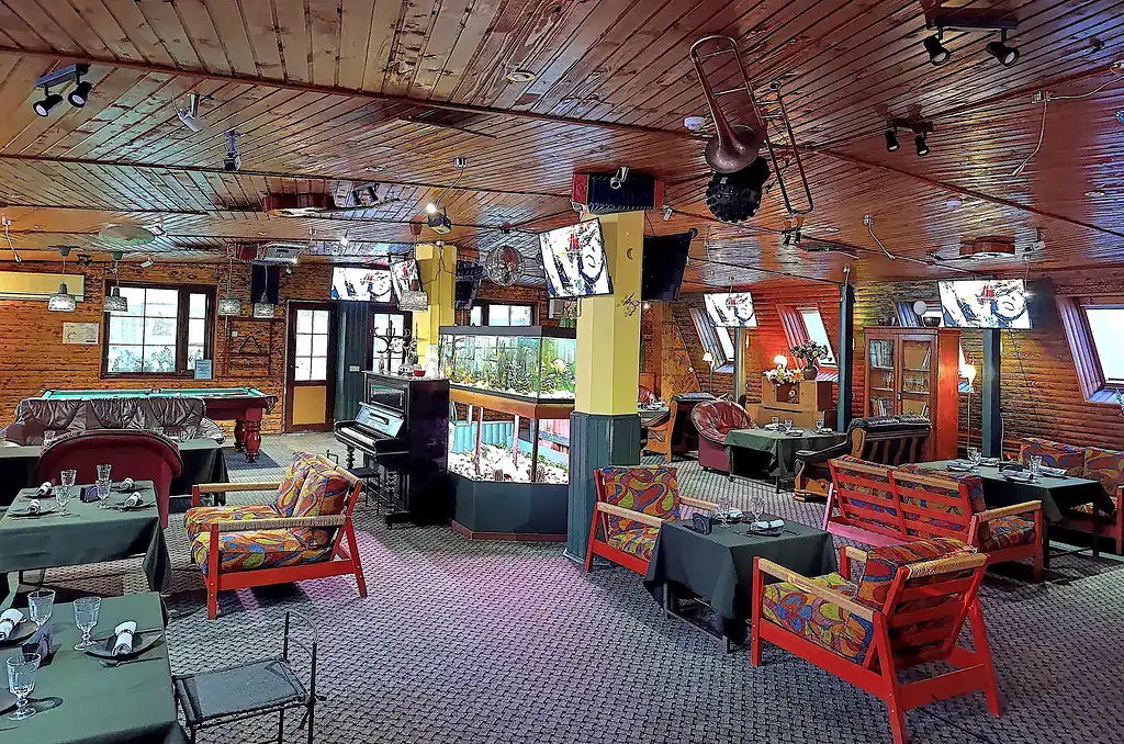 Ресторан Лаунж-бар — копия